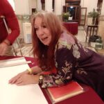 Graciela Cohen sobre el piano